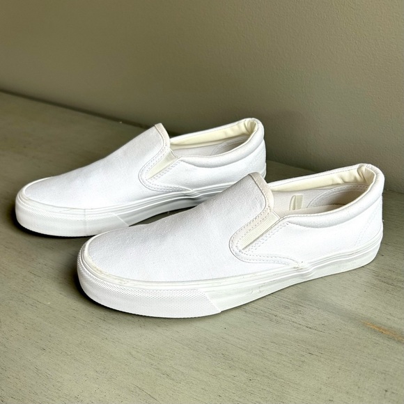 No Boundaries NOBO Memory Foam White Slip-On Canvas Sneakers Women 7.5 - Picture 3 of 10